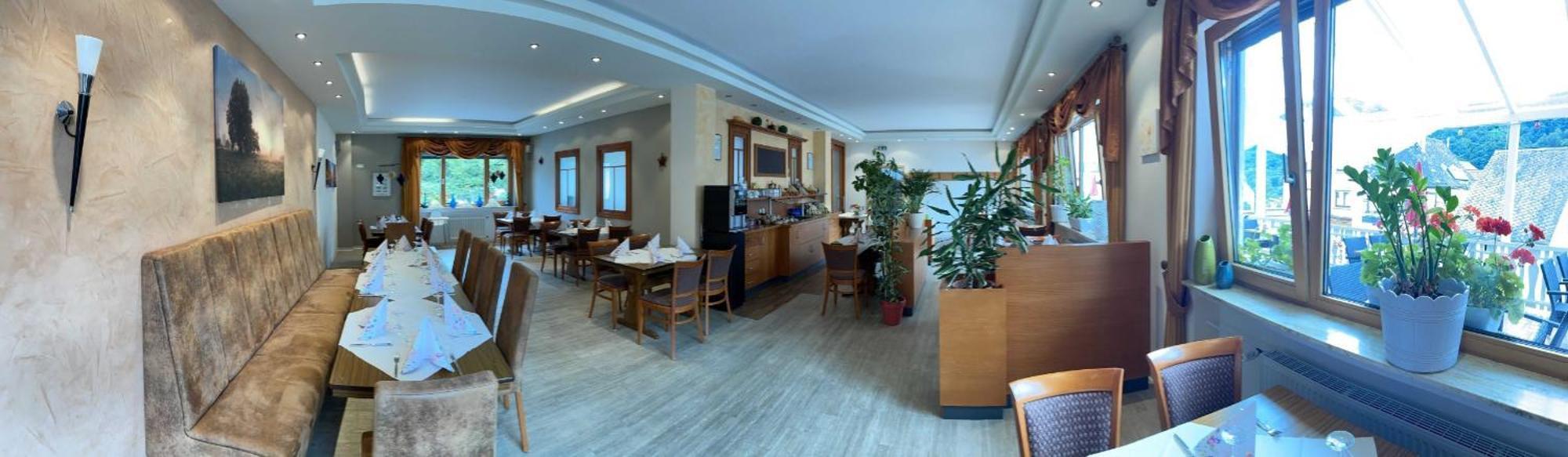 Minheim Hotel Zur Mosel מראה חיצוני תמונה